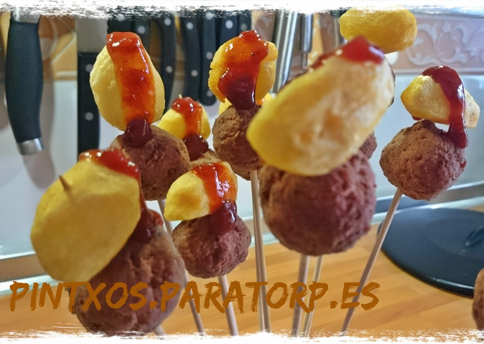 Brocheta de albóndigas con patatas - Receta Fácil Paso a Paso