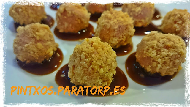 "FerreroRoché" de foie y almendras con vinagre de chocolate - Receta Fácil Paso a Paso