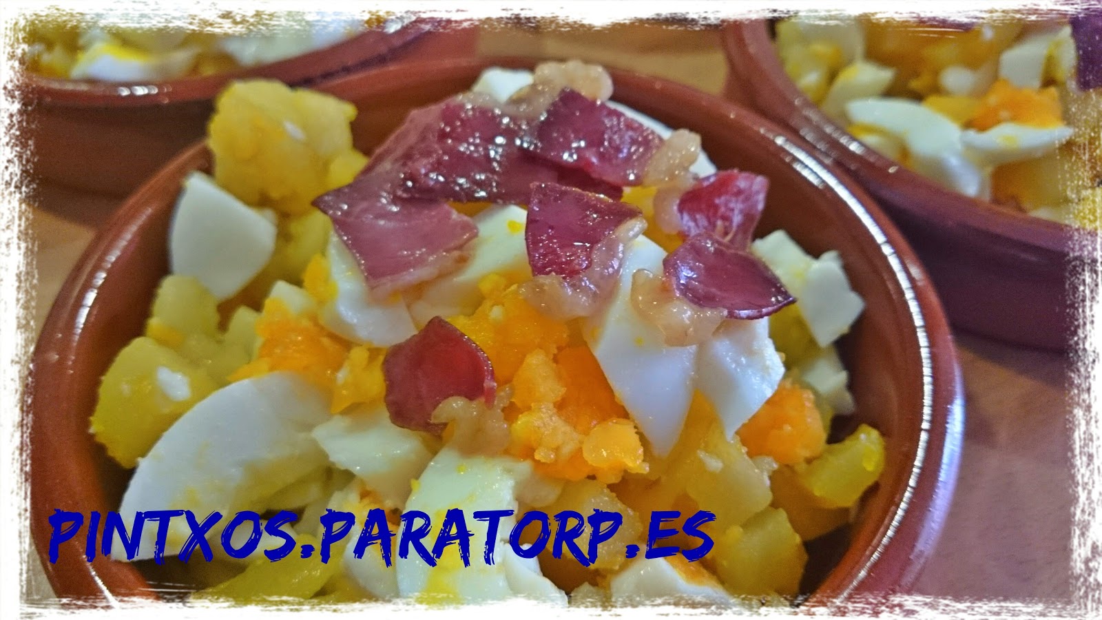 Huevos mollet con patatas y crujiente de jamón de pato - Receta Fácil Paso a Paso