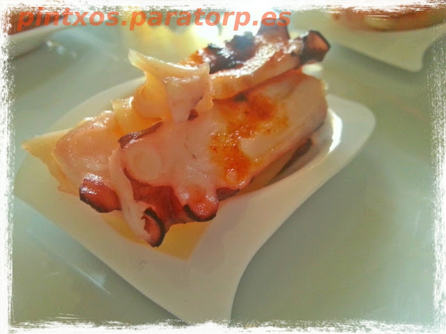 Milhojas de pulpo y queso idiazabal - Receta Fácil Paso a Paso