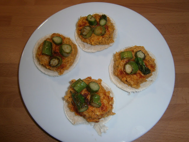 Mini pita de hummus y triguero plancha