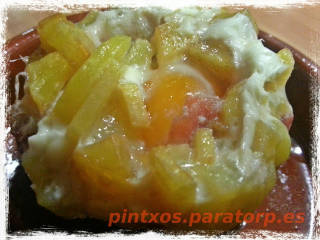 Nidos de huevos con patatas y jamón - Receta Fácil Paso a Paso