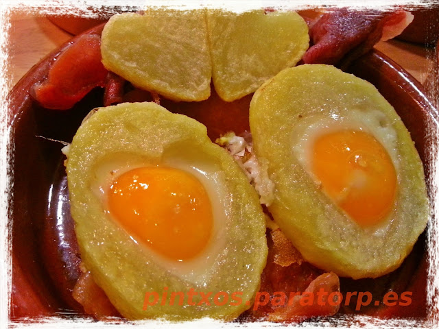 Pintxo de corazones de patata, huevo de codorniz e ibérico - Receta Fácil Paso a Paso