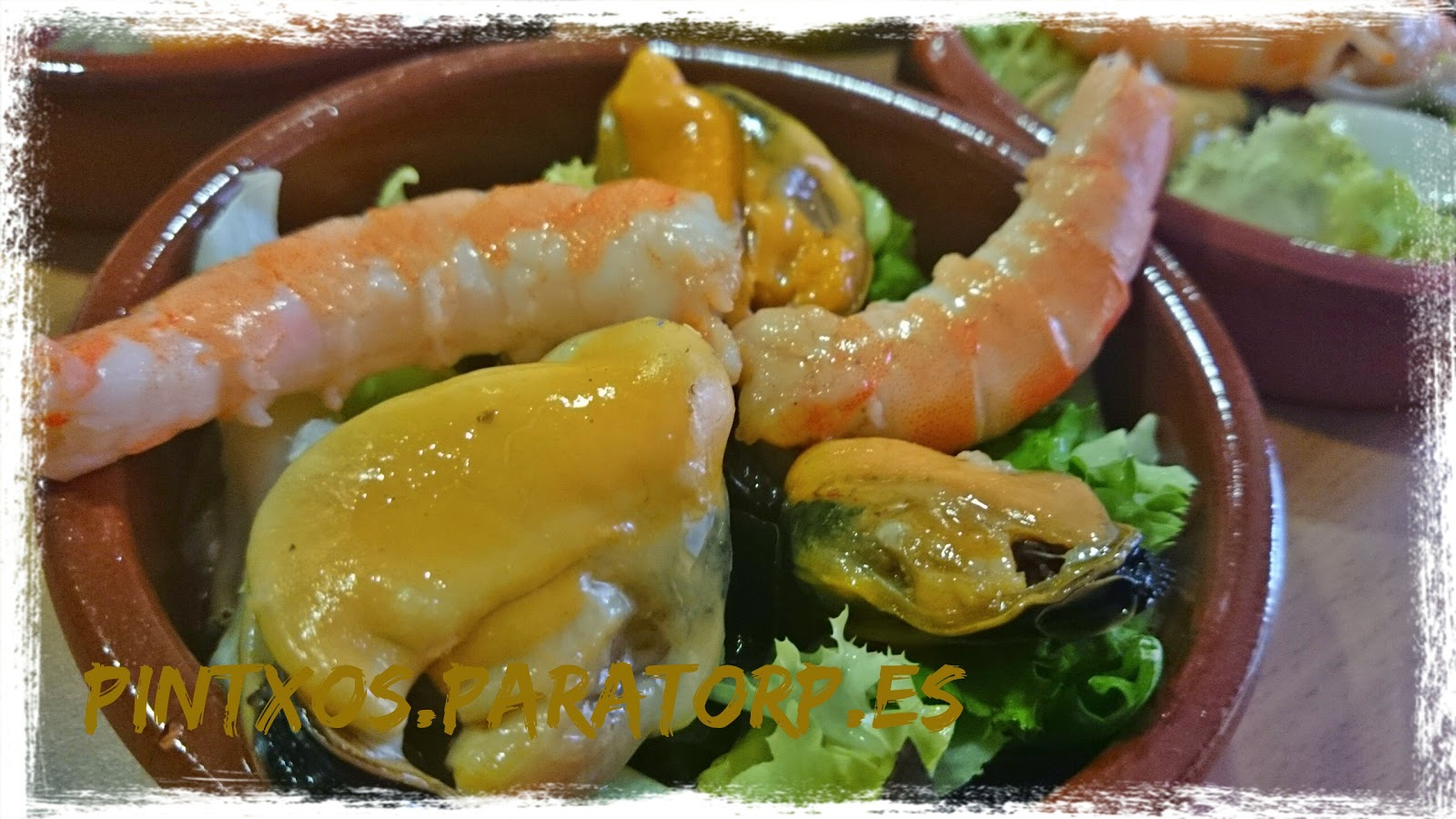 Pintxo de ensalada tierra y mar