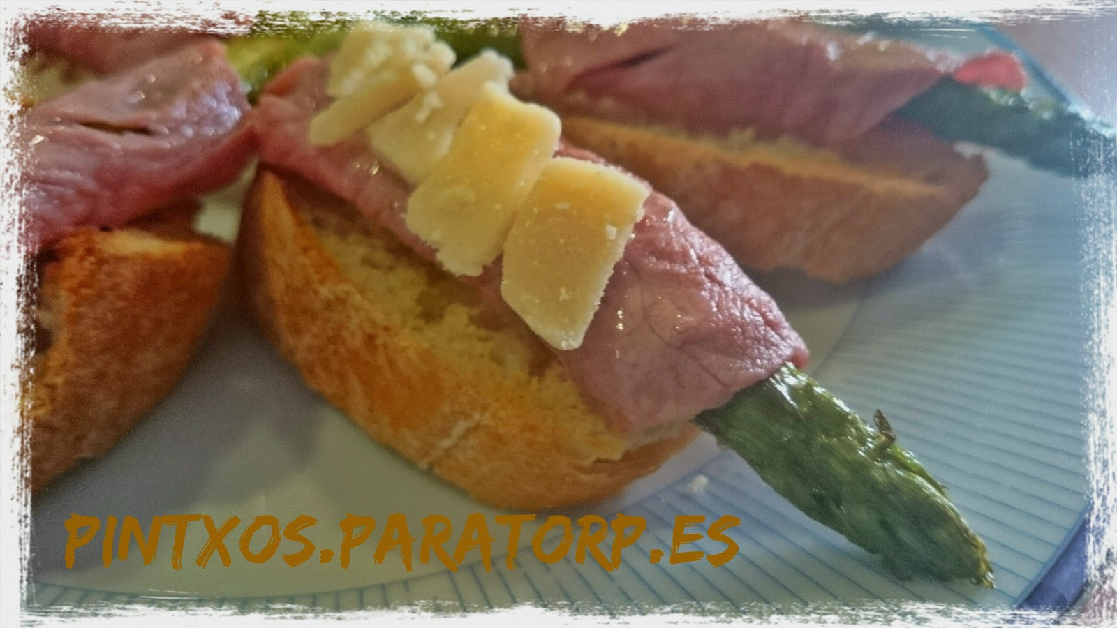 Pintxo de envoltura de ternera y espárragos con parmesano - Receta Fácil Paso a Paso