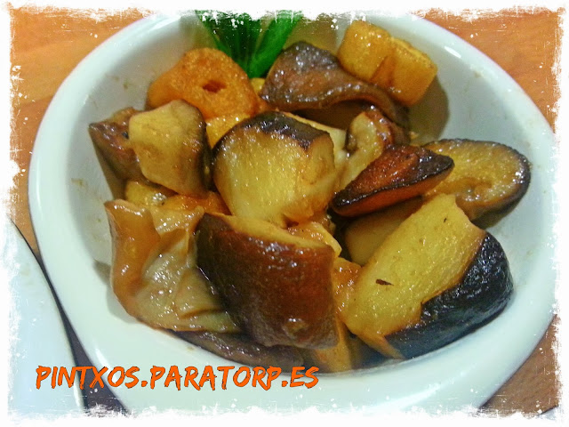 Pintxo de setas con vinagre de chocolate y picatostes - Receta Fácil Paso a Paso