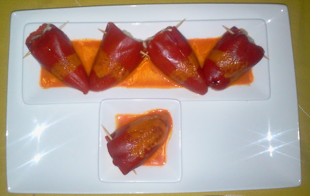 Piquillos rellenos de bacalao