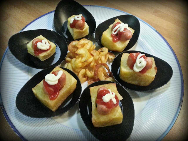 Tapa de dados de patatas fritas rellenas de salchicha - Receta Fácil Paso a Paso