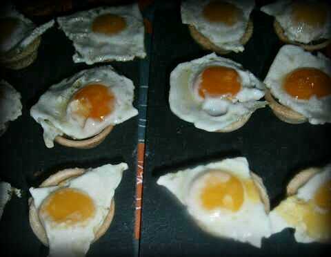 Tartaletas con sal de ibérico y huevo de codorniz - Receta Fácil Paso a Paso