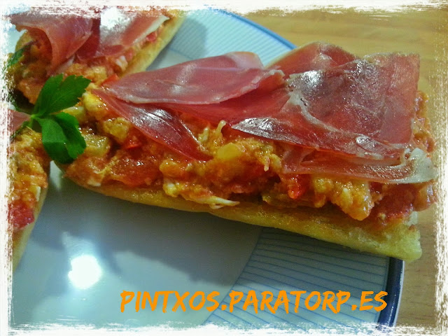 Tostas de pisto a la bilbaina con ibérico - Receta Fácil Paso a Paso